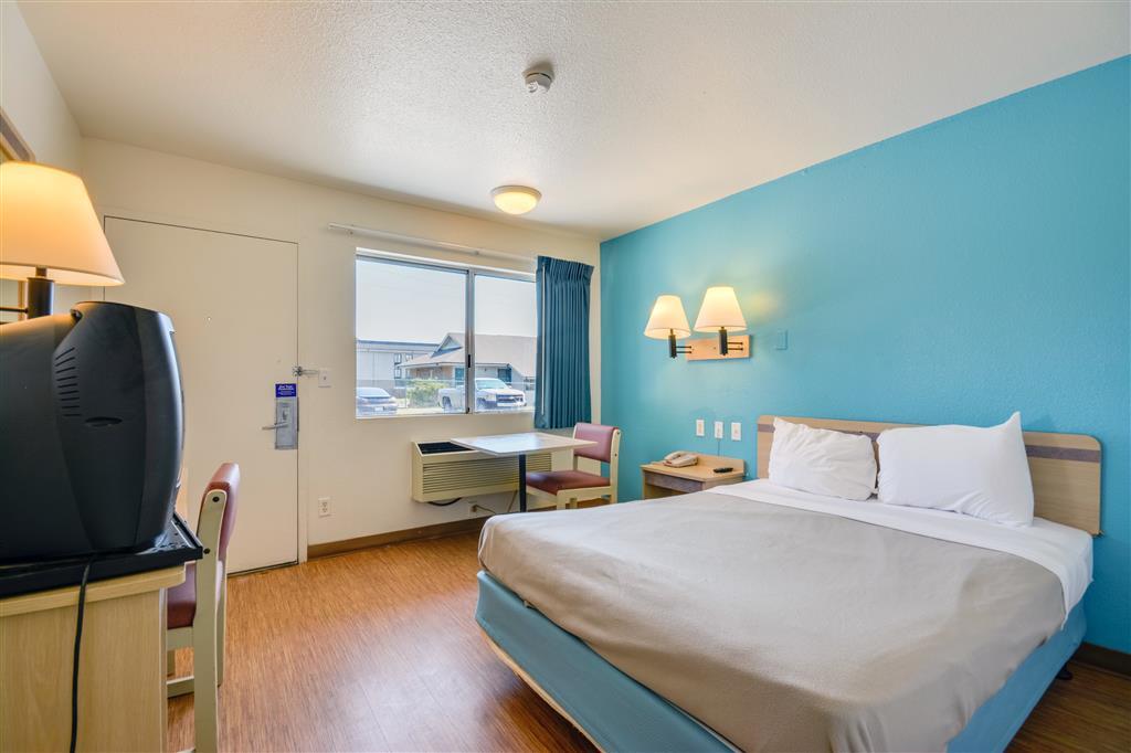 Rodeway Inn Tillmans Corner Room photo