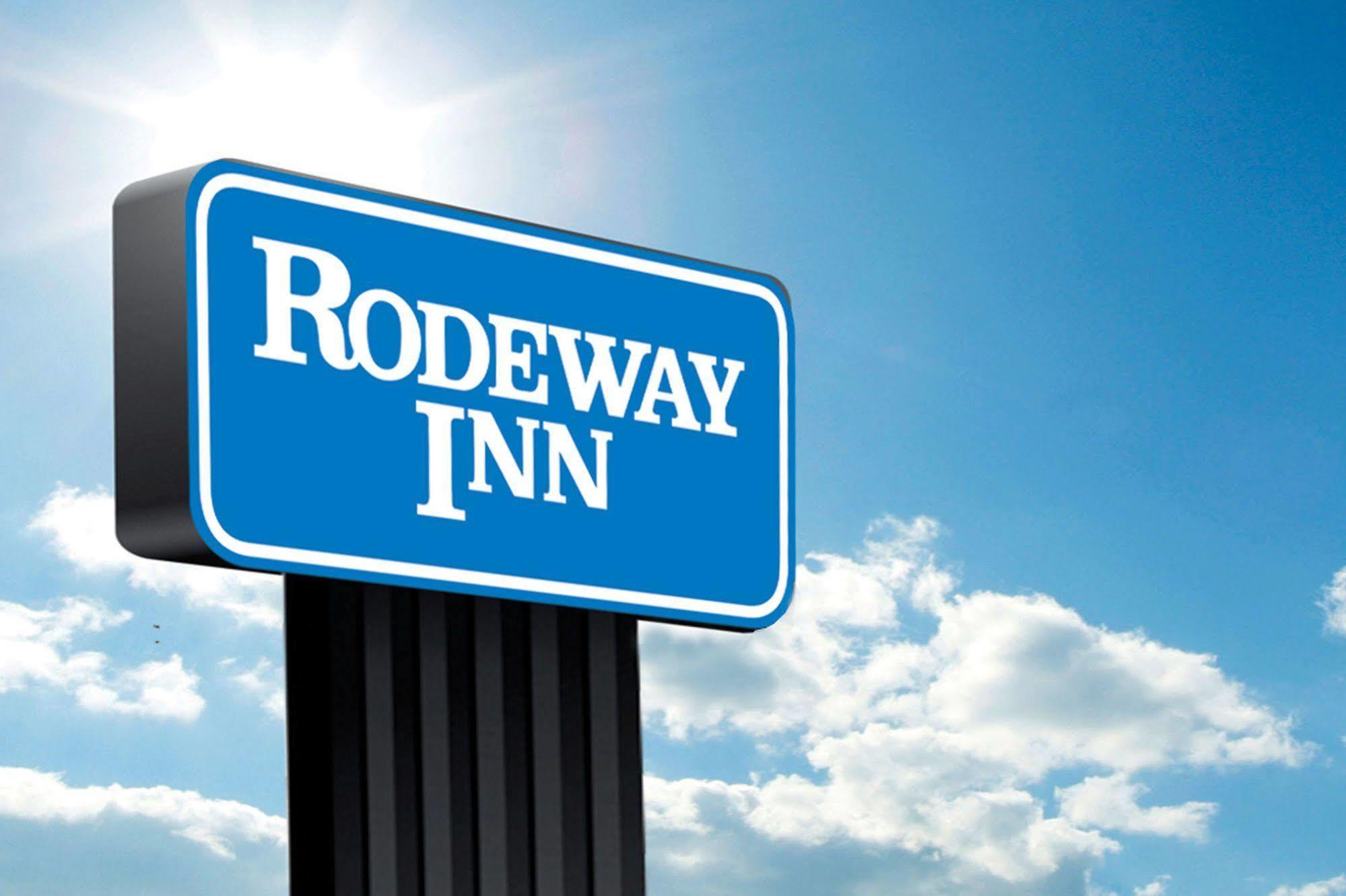 Rodeway Inn Tillmans Corner Exterior photo